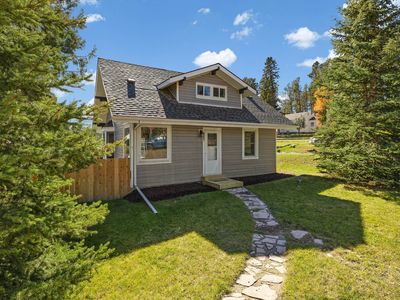 132 Harney St, Custer, SD, 57730
