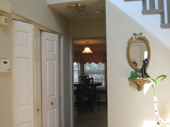 2nd image of 801 Marly Ct