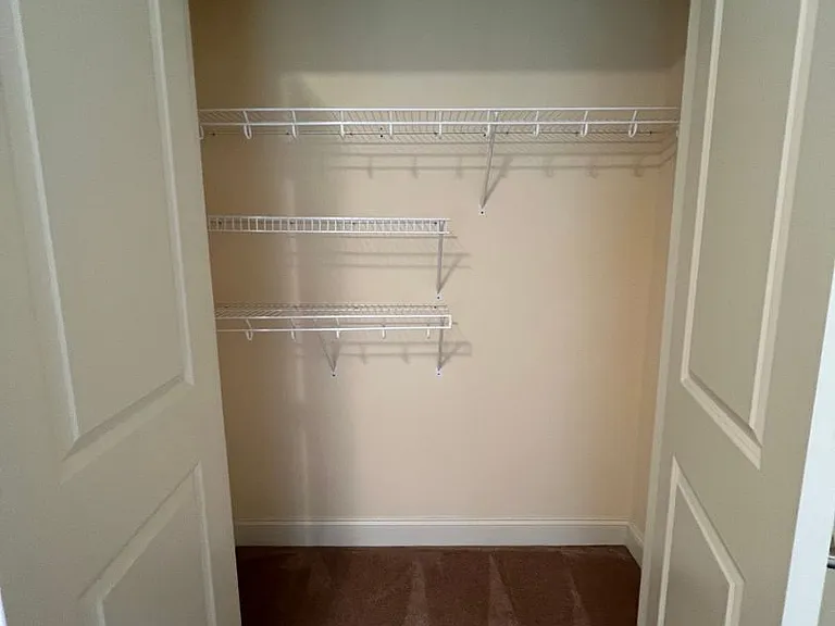 127 Churchill St — Photo 18