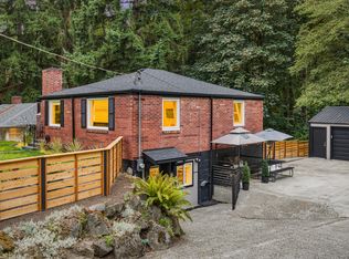 10411 17th Ave NE Unit B, Seattle, WA 98125