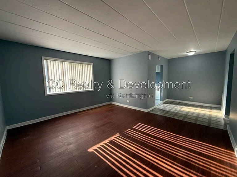 328 Wilson Ave #A — Photo 2
