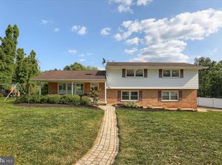 3 W Shore Dr, Camp Hill, PA