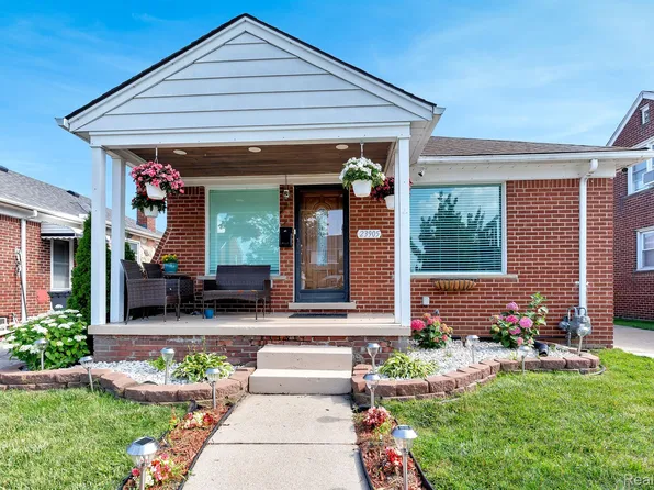 23905 Oak St, Dearborn, MI 48128