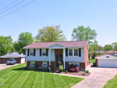 2500 Legene Ct, Louisville, KY, 40216