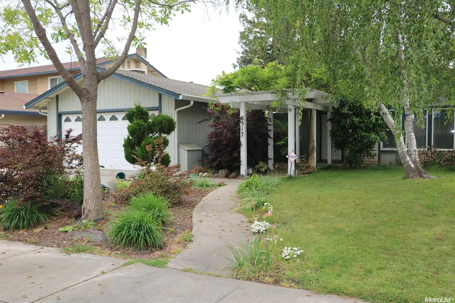 3517 Carson Oak Dr photo 1