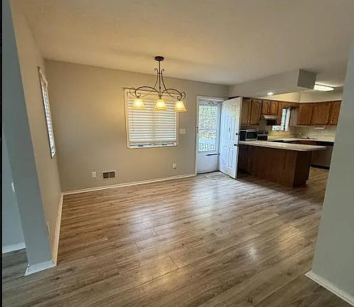 4th image of 4609 Brush College Rd Unit 1