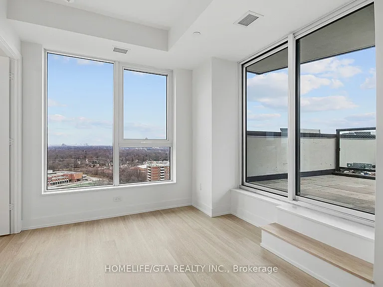 60 Central Park Dr #2104 — Photo 16