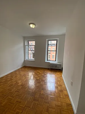 Rented by Peter R. Hungerford, LREB | media 20