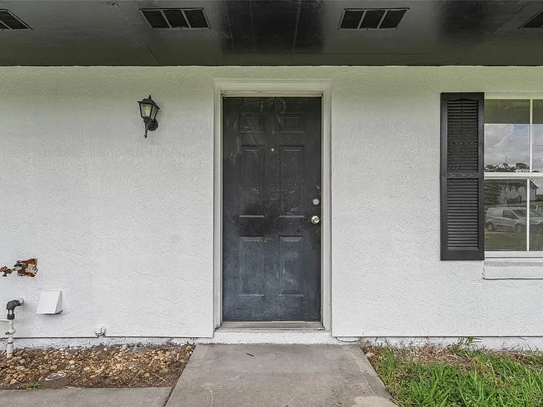 1440 Michigan Ave — Photo 4