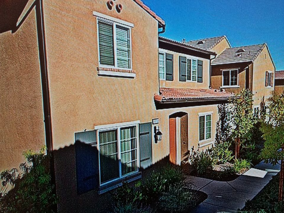 1st image of 31769 Paseo Peonia