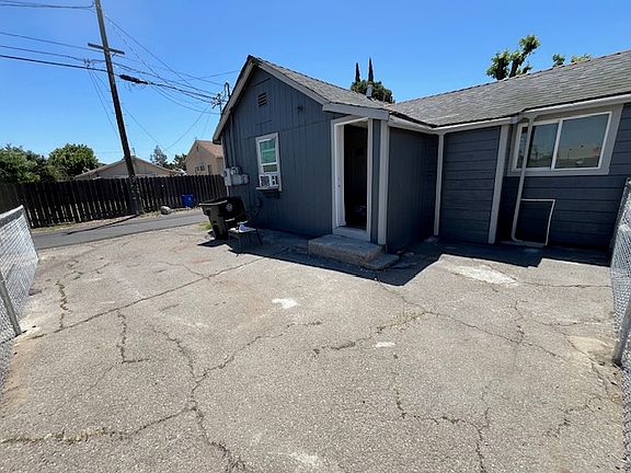 4th image of 426 N Main St