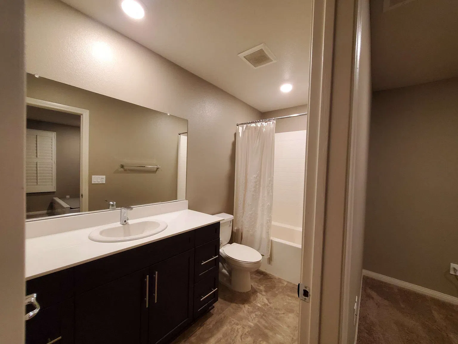 3 bed, 1787 sqft, $1,400 — Photo 4
