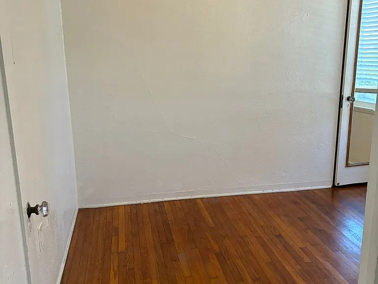 2350-2360.5 3rd Ave #2358 — Photo 7