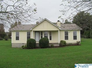 1883 Summerville Rd, Boaz, AL 35957