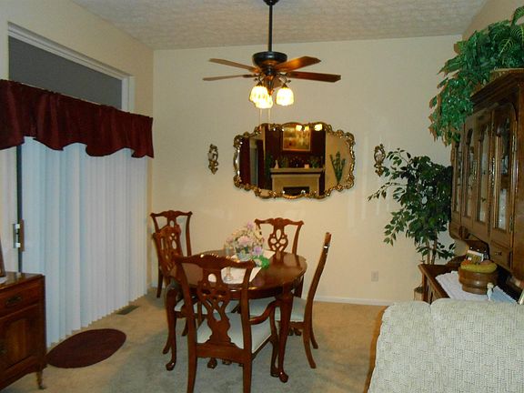 5th image of 2927 Baffin Dr