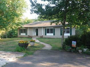 1817 Potts Hill Rd, Etters, PA 17319