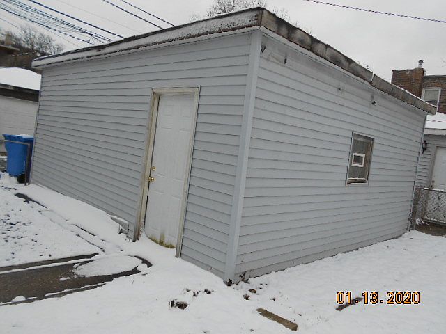 2nd image of 919 S Monitor Ave