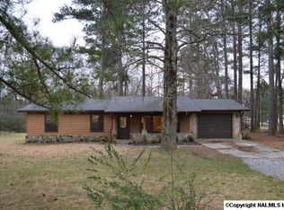 147 Murphy Rd, Laceys Spring, AL 35754