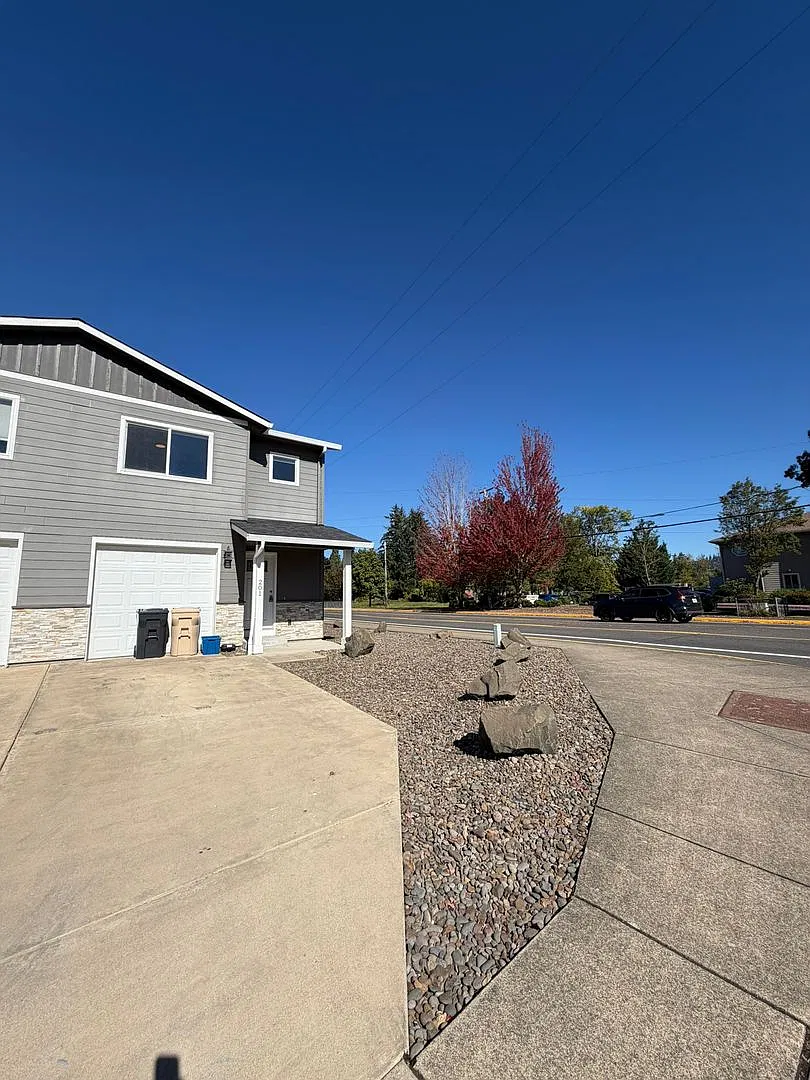 201/203 W. J St. — Photo 4