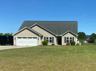 205 Antioch Lakes Rd, New Bern, NC 28562