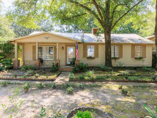 101 Overhill Rd, Mobile, AL 36608