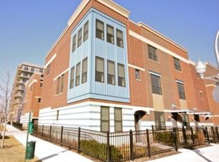 444 W Elm St, Chicago, IL