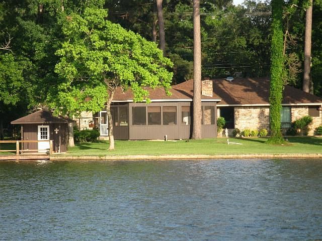 2nd image of 655 E Lake Dr