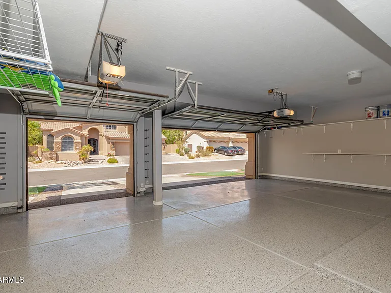 1211 E Desert Flower Ln — Photo 45