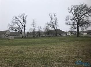 7810 Braeburn Rd, Holland, OH 43528