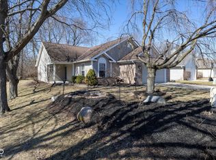 1402 Auburn Dr, Brownsburg, IN 46112