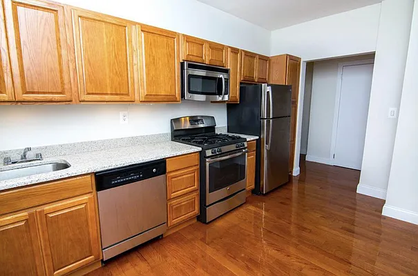 Rented by New York Residence | media 37