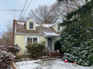 283 Lower Rocky Point Rd, Sound Beach, NY 11789