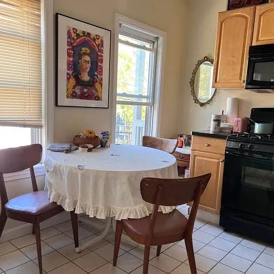 2 bed, 950 sqft, $2,400 — Photo 4