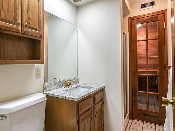 5th image of 474 N Shore Dr