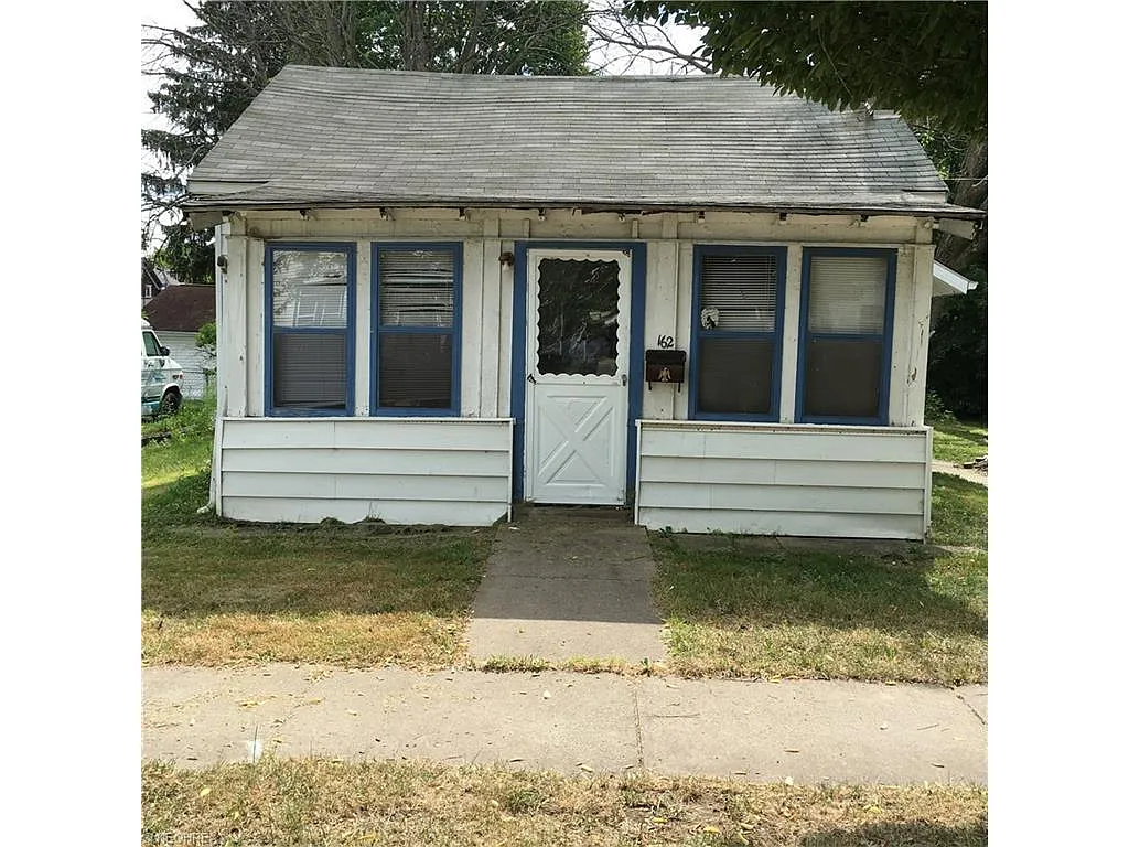 162 N Diamond St photo 1