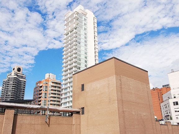 2nd image of 153 E 57th St APT 17B
