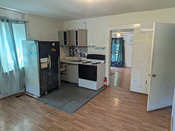 5th image of 722 Central Ave APT 2