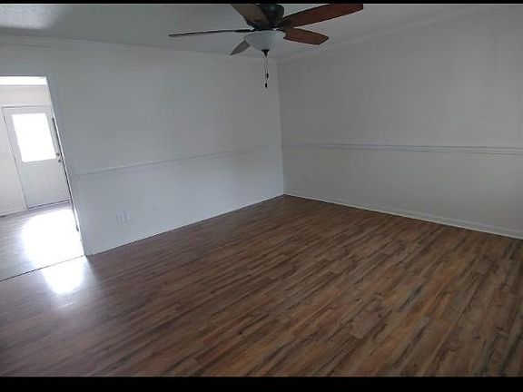 5th image of 109 Parkdale Dr