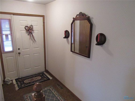 3rd image of 900 E Boundary St