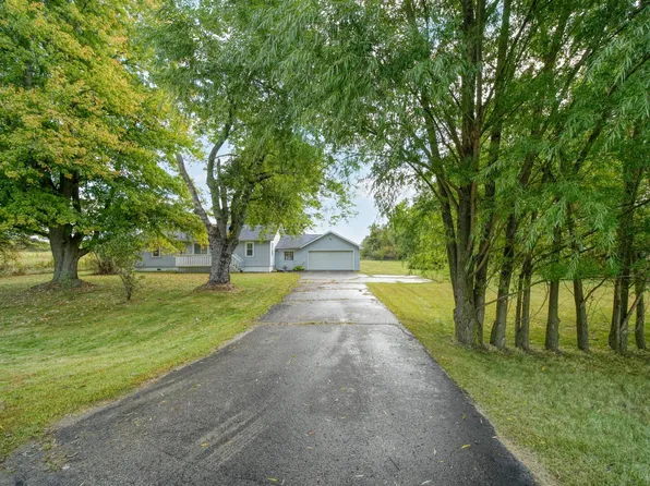 6977 Cement City Rd, Brooklyn, MI 49230