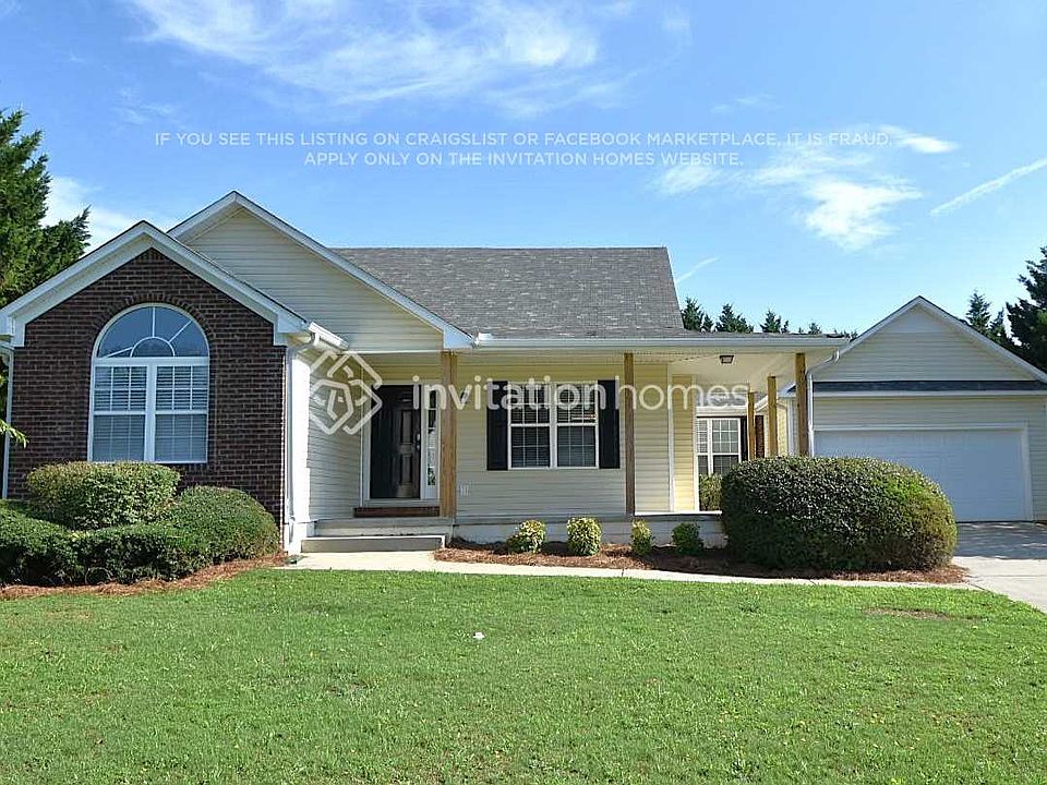 1st image of 36 Greenhouse Dr