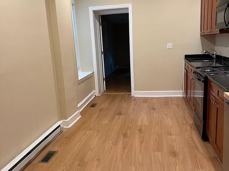 133 E Mount Airy Ave — Photo 8