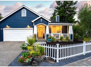 1847 Wright St, Santa Rosa, CA 95404