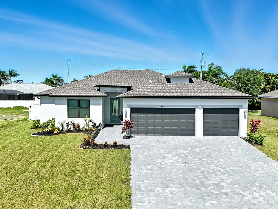 4226 SW 13th Ave
