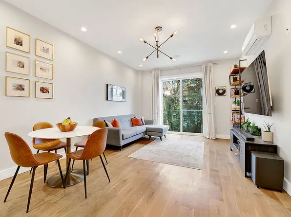 139 Grove St APT 2R, Brooklyn, NY 11221