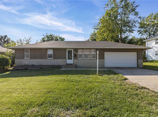 8612 Crescent Ave, Raytown, MO 64138