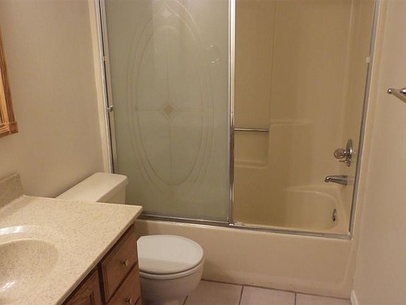 3rd image of 2215 Sparrow Ln
