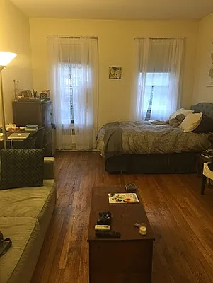 Rented by Eric Goodman Realty Corp | media 9