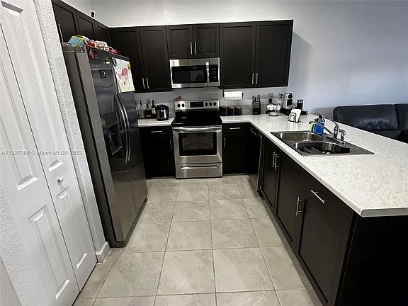4th image of 18312 SW 148th Ave #18312