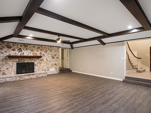 5th image of 11038 Timber Creek Dr